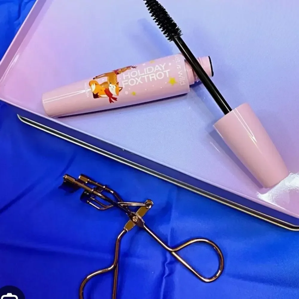 Wet-N-Wild Holiday Foxtrot Mascara & Eyelash Curler Set
